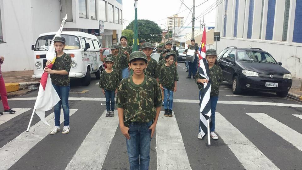 Apresentação da Ordem Unida no Desfile