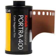 Em 1998, a Kodak tinha 170.000 funcionários e vendeu 85% de todo o papel fotográfico vendido no mundo.