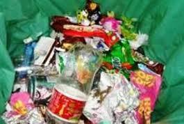 Os resíduos sólidos são muitas vezes chamado de lixo, sendo considerado pelos geradores como