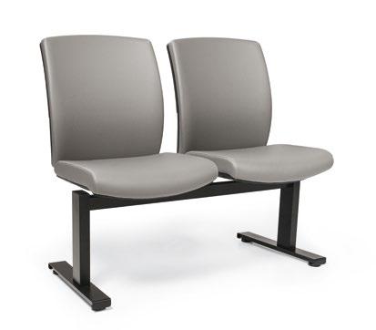 Base en acero escobado y estructura en aluminio pulido. Alma monobloque del asiento y respaldo, inyectada en polipropileno y función auto retorno. 68 PRO-FIT Conjunto de assentos.