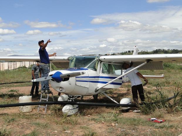 1.1. Histórico do voo A aeronave decolou do Aeródromo de Carlos Prates, MG (SBPR), com destino ao Aeródromo de Lagoa da Prata, MG (SNLY), às 07h43min, a fim de realizar instrução de toques e