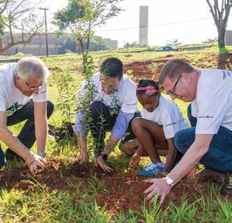 para um diálogo aberto e esclarecedor sobre mitos e verdades relacionados à produção de papel e celulose, à fauna e flora, às curiosidades sobre