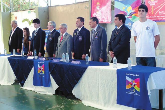 Pág INTERCÂMBIO Rotarianos na Índia Lideranças dos Interact Clubs do D do RI recebem orientações PRESIDENTES -6 Dirigentes no PETs Brasileiros do D na conferência na Índia Rotarianos do Distrito do