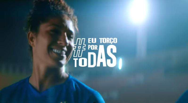 Após pesquisa, Itaú 'empodera' seleção POR POR ERICH REDAÇÃO BETING Desde 2008 o Itaú patrocina as seleções brasileiras de futebol.