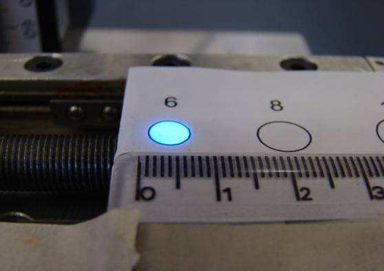 Sistema de emissão UV-A homogêneo para uso clínico de irradiação de córneas 102 (a) (b) (c) Figura 4-16