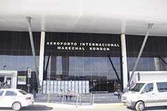 VEÍCULO: DIÁRIO DE CUIABÁ PÁGINA: 1/3 Aeroportos de MT serão leiloados hoje Pró-mercado, leilão de 12 aeroportos atrai de estrangeiros a alvo da Lava Jato JOANA CUNHA Especial para o DIÁRIO ARQUIVO