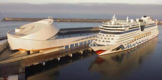 Figura 4.15 Cais acostável do terminal de cruzeiros do porto de Leixões (APDL, 2017).