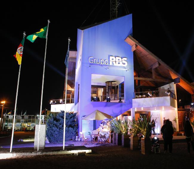 Programação: Campo em Debate Show do Sala Transmissões de Programas da Rádio Gaúcha Gravação do Galpão Crioulo e do Painel RBS da RBSTV* Troféu Guri POSSIBILIDADE DE ATIVAÇÃO