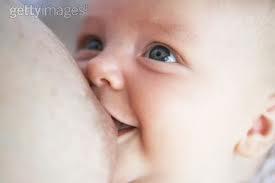 Benefícios para o bebê 1. Redução de alergias; 2. Efeito positivo no desenvolvimento intelectual; 3. Melhor desenvolvimento da cavidade bucal; 4.