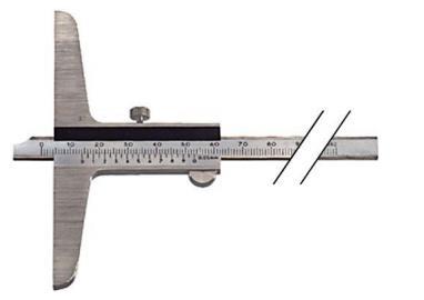 ORION: Batímetro com nónio Para medição de profundidades de furos, caixas, saltos Nónio e escala cromada mate Régua de uma peça só Divisão na parte frontal Com parafuso de fixação Fornecimento em