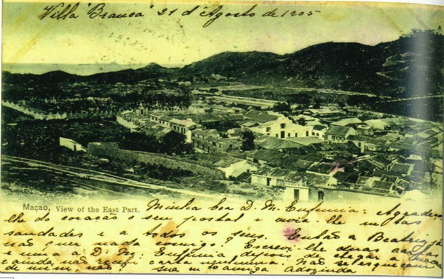 2: Postal com vista da zona leste de Macau (ca.1874). É visível à esquerda o Cemitério de S.