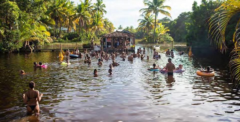 RÉVEILLON XAMA É nas águas cristalinas da Praia de Algodões na Bahia, onde Gop Tun e Selvagem apresentam o Xama 2020, um réveillon com clima de celebração entre amigos,