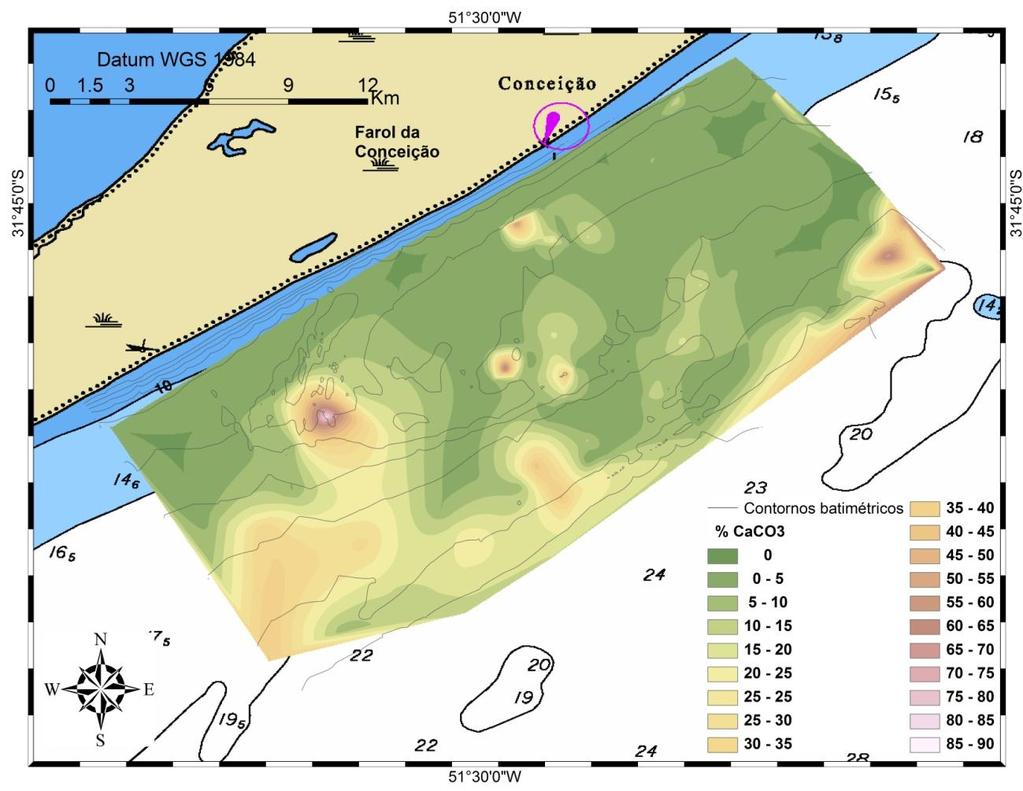 região da antepraia, onde são esperados sedimentos mais grosssos próximo à costa, com uma gradação para finos em direção ao mar (Niedoroda et al., 1985).