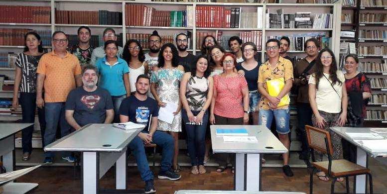 Alunos do curso de História da Universidade Federal do Goiás em visita ao IHGP VISITA DE ALUNOS DA UNIVERSIDADE FEDERAL DO RIO GRANDE DO NORTE No dia 24 de abril de 2019, alunos do curso de História