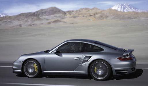 9 Figura 7: Porsche 911 Turbo linhas projetadas na década de 1950 e utilizadas até hoje.