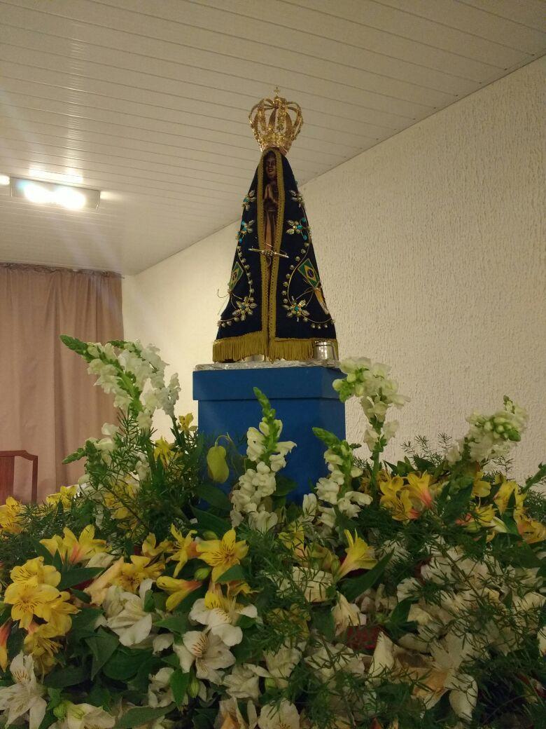 PEREGRINAÇÃO DA IMAGEM DE NOSSA SENHORA APARECIDA NA DIOCESE O Seminário Maria Mãe da Igreja, da Diocese de São José dos Pinhais, recebeu a Imagem Peregrina da Mãe Aparecida no dia 22 de agosto