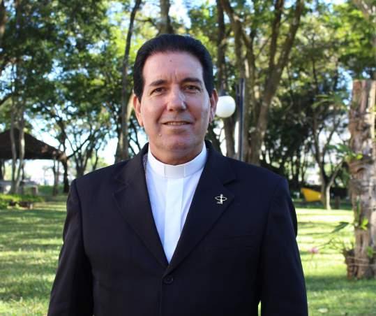 Um percurso de antropologia filosófico-teológica, na obra de Juan Alfaro. Em 2014 foi nomeado como Bispo Diocesano de Divinópolis (MG) e no ano seguinte eleito como Secretário do (2015-2019).