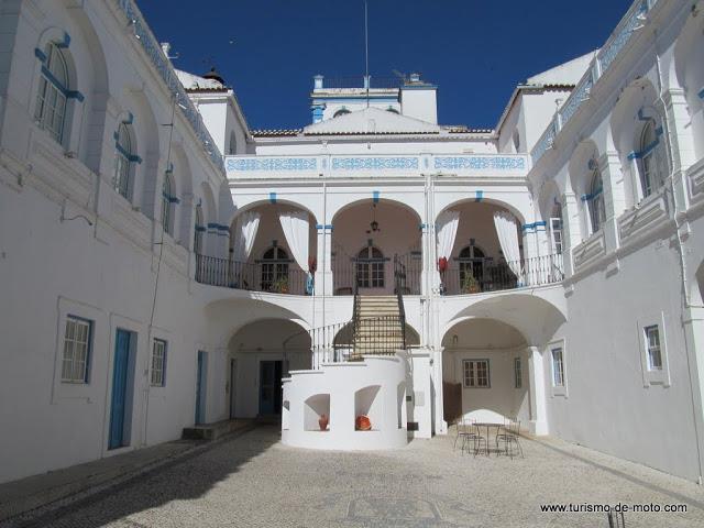 Alojamento: Hotel de Moura Praça Gago Coutinho, 1 7860-010 Moura - Alentejo - Portugal