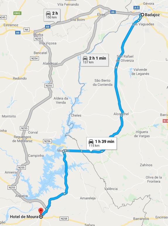 Se chegar via terrestre: Siga pela Calle Muñoz Torrero e Jose de Gabriel Estenoz para a Av. Entrepuentes Siga pela EX-107, M517 e N386 para a R. Eng.