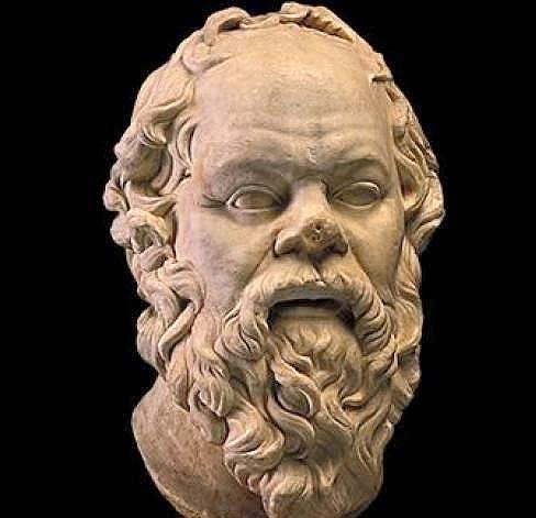Sócrates (469 399 a.c.) Ateniense. Filho de um escultor e de uma parteira.