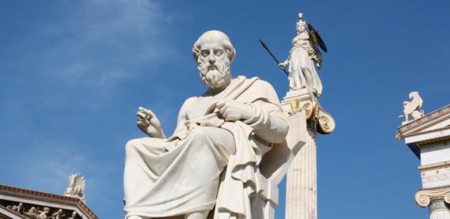 Formação do pensamento platônico. Platão (428 348 a.c.) Discípulo mais famoso de Sócrates.