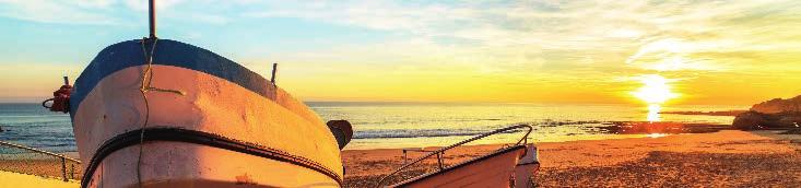 Algarve Reconhecido internacionalmente como um dos destinos do mundo com praias mais bonitas, e onde se destacam as praias da Marinha e D.