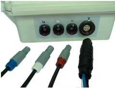 Interface de comunicação - O Mult-K NG AQE-02 acompanha cabo para conexão USB: Conectar os sensores de corrente aos bornes do AQE-02, respeitando a sequência indicada no medidor.