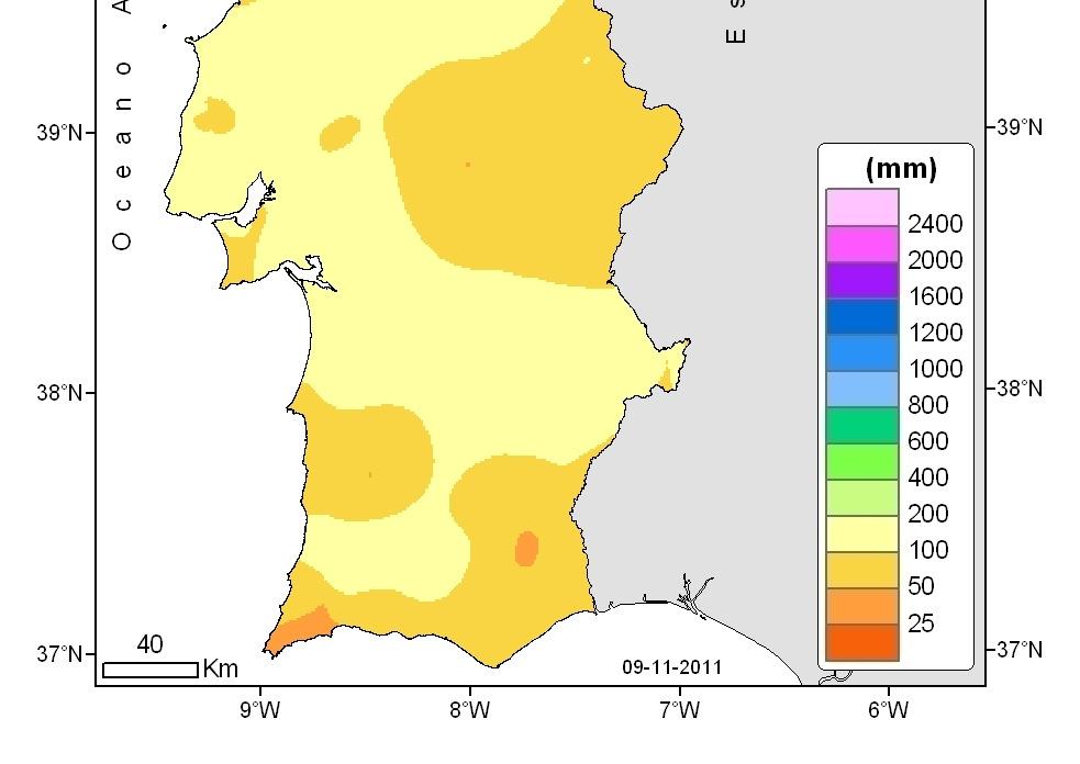 1971-2000 para o mês de outubro (Quadro II). Quadro II Temperatura e Precipitação a Norte e a Sul do Tejo outubro 2011 2.