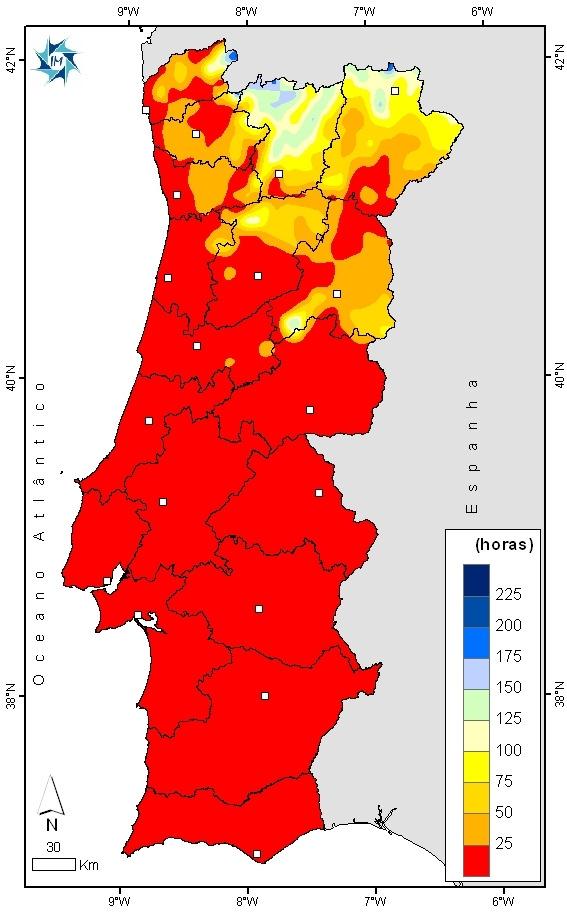 Quadro III Número de horas de frio entre 01 e 31 outubro de 2011 Distrito Valor sede distrito V. Castelo 1 Bragança 86 Vila Real 35 Braga 32 Porto/P.R 19 Viseu 10 Aveiro 3 Guarda 44 Coimbra 1 C.