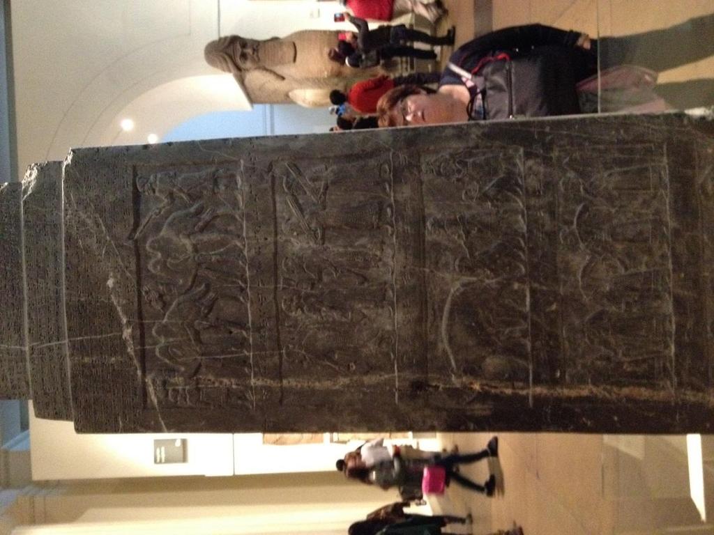 Obelisco negro de Salmaneser III Museu