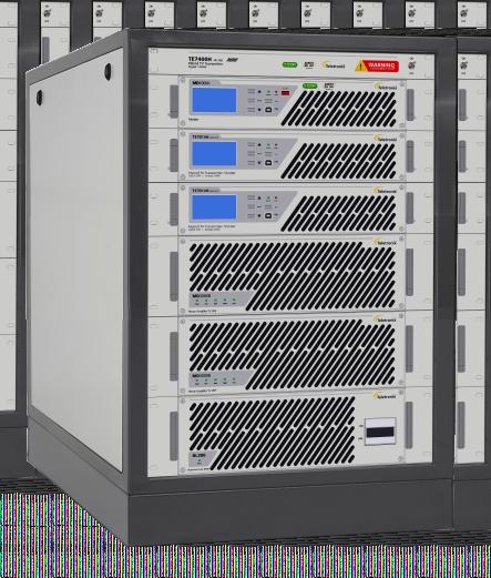 gavetas de fácil manuseio e fontes de alimentação redundantes Os Transmissores de TV Digital com tecnologia DOHERTY da Teletronix são totalmente em estado sólido, com montagem modular e compatível