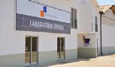 ANGOLA Primeiro laboratório acreditado em Angola no âmbito dos materiais de construção Laboratório Mota Engil Com o intuito de reforçar a sua posição no mercado e reiterar as suas capacidades