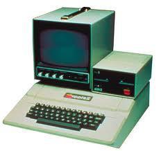 Primeiros processadores/computadores: 1971 Intel 4004, microprocessador de 4 bits 1972 Intel 8008, microprocessador de 8 bits 1974 Motorola 6800, microprocessador de 8 bits 1974 Intel 8080, 1º