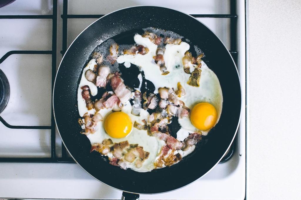 06 Consuma alimentos termogênicos Os alimentos termogênicos aceleram o metabolismo e facilitam a queima de calorias.