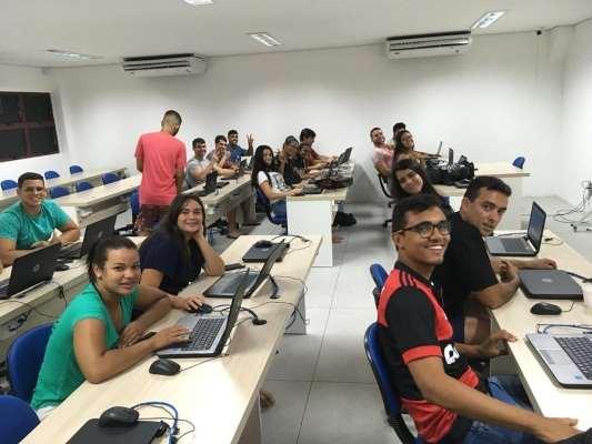 Aplicação da Pesquisa: realização da avaliação docente e discente de forma online, com o suporte do sistema acadêmico institucional.