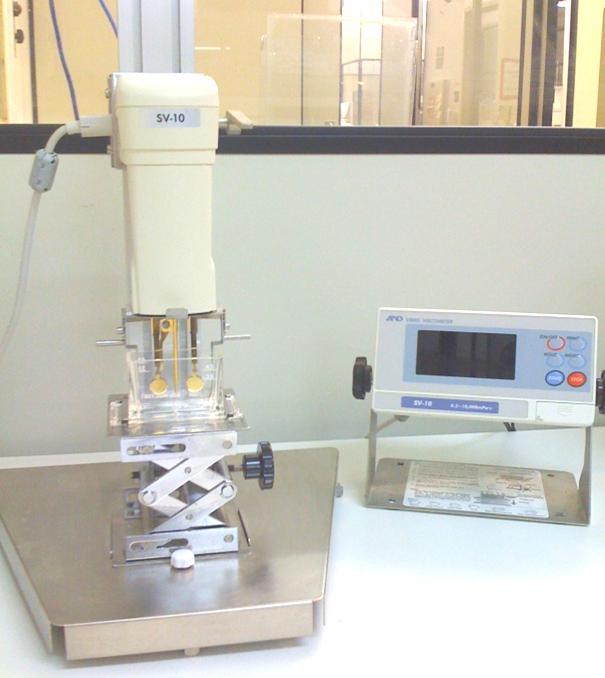 112 Figura 34 - Viscosímetro por vibração modelo SV-10 utilizado para medir a viscosidade das amostras.