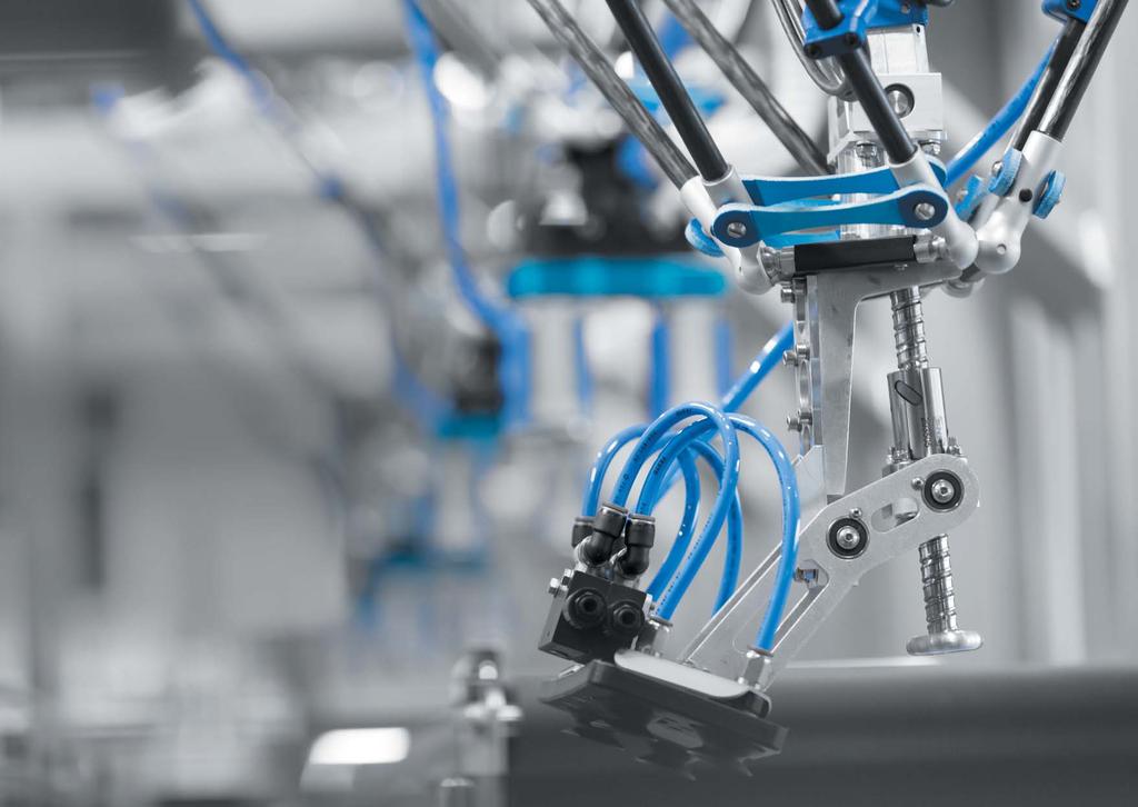 Robótica O SPIDER 100 automatiza totalmente a movimentação de sacos e o processo de carregamento horizontal de caixas e/ou bandejas.