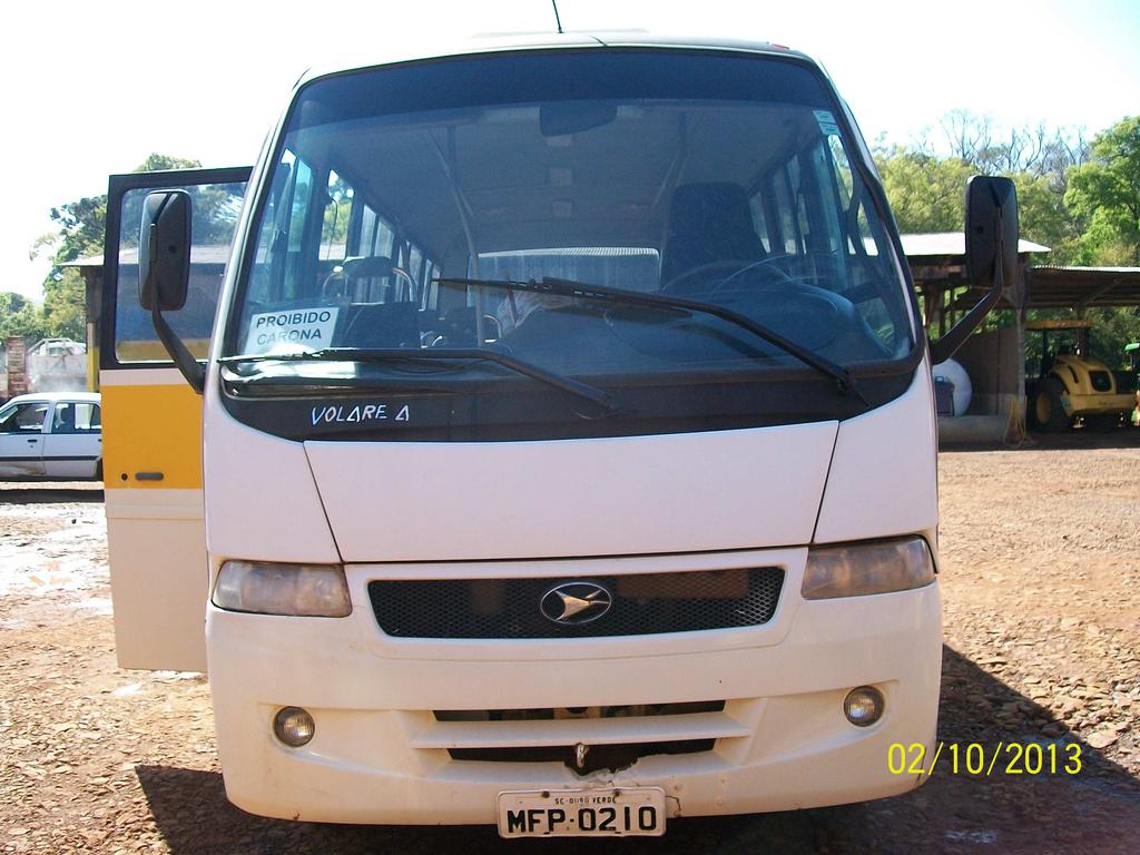 ITEM II um micro-ônibus, modelo Marcopolo/Volare A8 ESC, a diesel, ano de fabricação 2002, modelo 2003, capacidade 30 passageiro, Potência 145 CV, Placas sob n. MFP 0210, Chassi sob n.