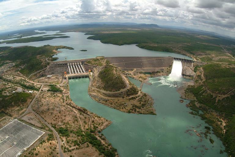 1.2 Serviços de Geração de Energia da Chesf O parque gerador da Chesf inclui 12 hidrelétricas, que detêm 10% da capacidade instalada do País, correspondente a 10.