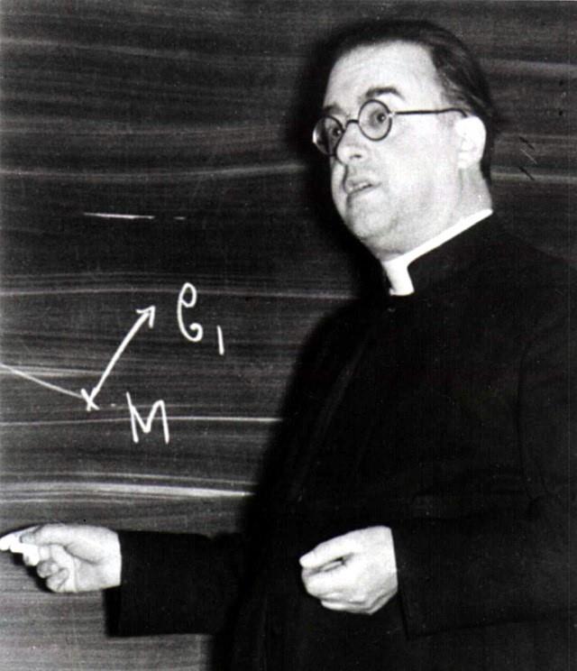 A evolução do Cosmos Georges Lemaître (1894-1966), cosmólogo belga, foi o primeiro a propor um modelo específico para o