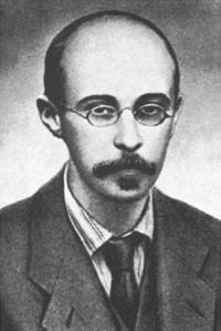 Independente de Lamaître, o matemático russo Alexander Friedmann (1888-1925) havia descoberto uma família de soluções