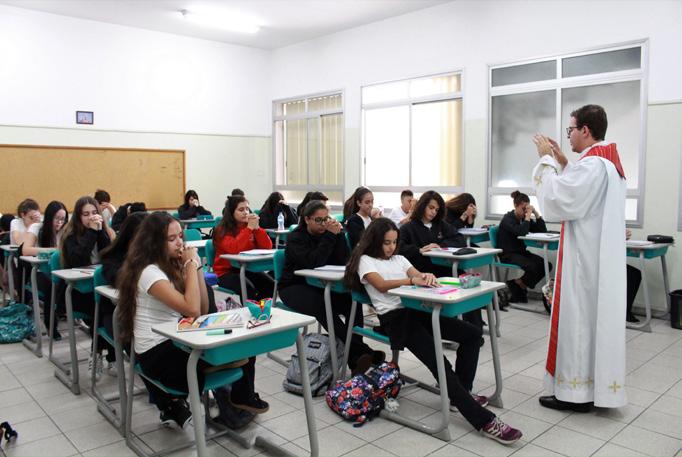 nossos alunos receberam a bênção do santo