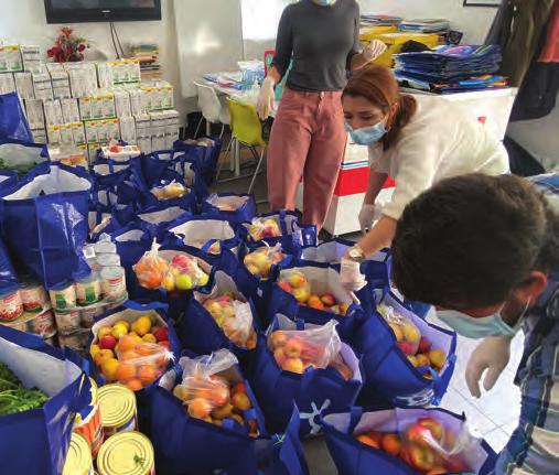 As refeições, pequeno-almoço, almoço e jantar para todos os dias da semana, confecionadas na Escola Básica dos Lóios, em Marvila, foram recolhidas pelos