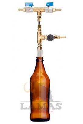 21 Figura 7 - Enchedor de contra pressão Lamas. Um outro equipamento interessante é o Pegas NovoTap 2.0 produzido para enchimento de garrafas e growlers de PET.