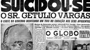 passaram a defender a memória de Getúlio Vargas e chegaram a incendiar carros e exemplares de O Globo e da Tribuna de Imprensa, que tiveram grande atuação na campanha sem trégua contra Vargas.