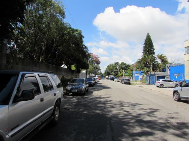 FOTO 3: Vista da Rua Guaçuí, onde se