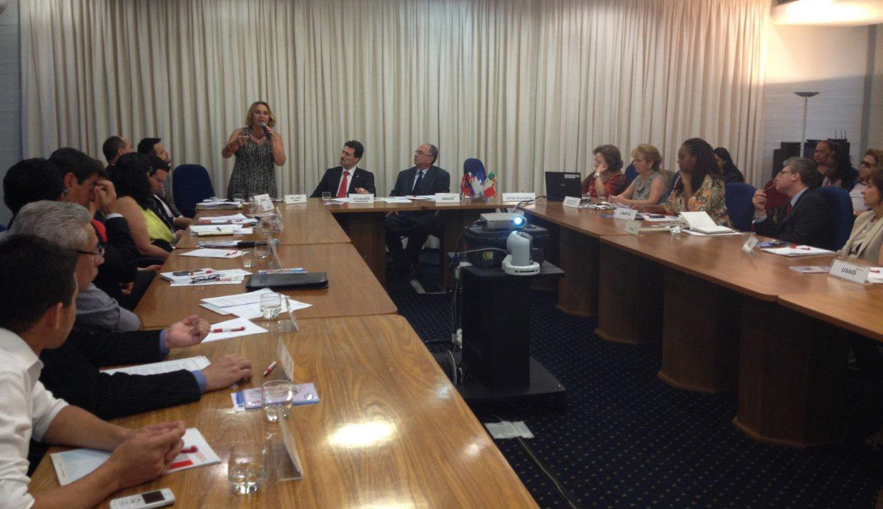 6ª Reunião do GT/UNAIDS: Violência contra a Mulher, com presença da Ministra Eleonora