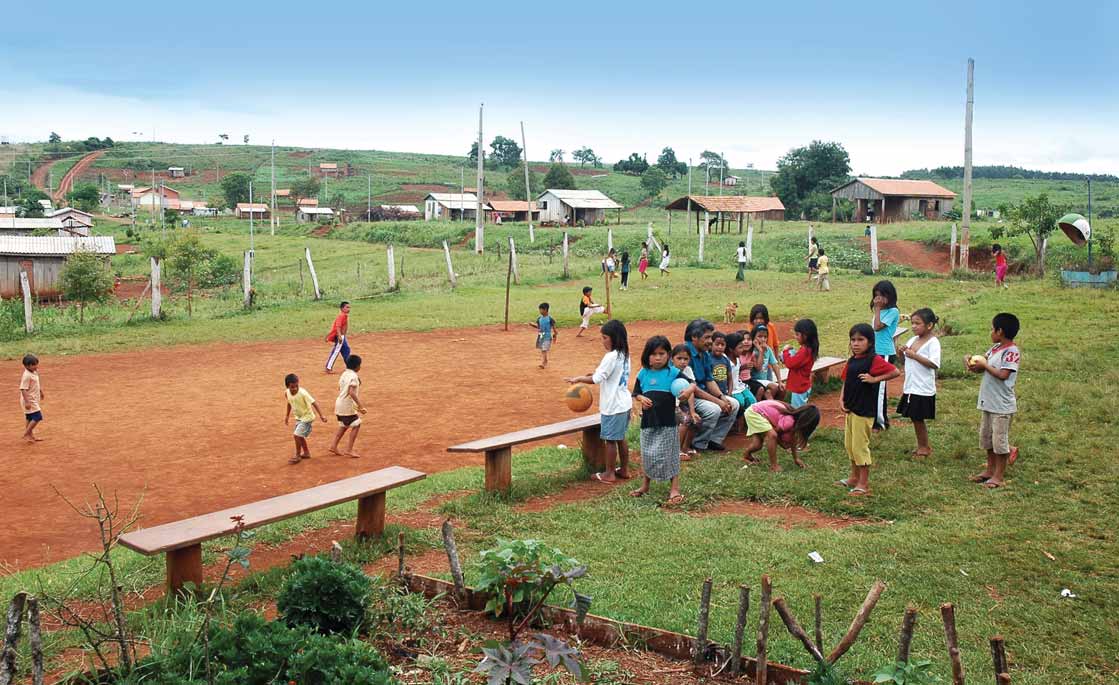 comunidades indígenas, levando