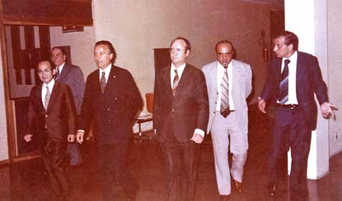O sogro do médico japonês era amigo de João Satt, primeiro diretor da Famed. A PUCRS foi pioneira na América Latina ao instalar a residência em Geriatria, em 1976, e a especialização, em 1980.
