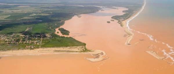 Foto: Lajeado do Pedregulho - PR / Banco de imagens da ANA GLOSSÁRIO 6 Açude lago ou reservatório formado pelo barramento de um curso d água.